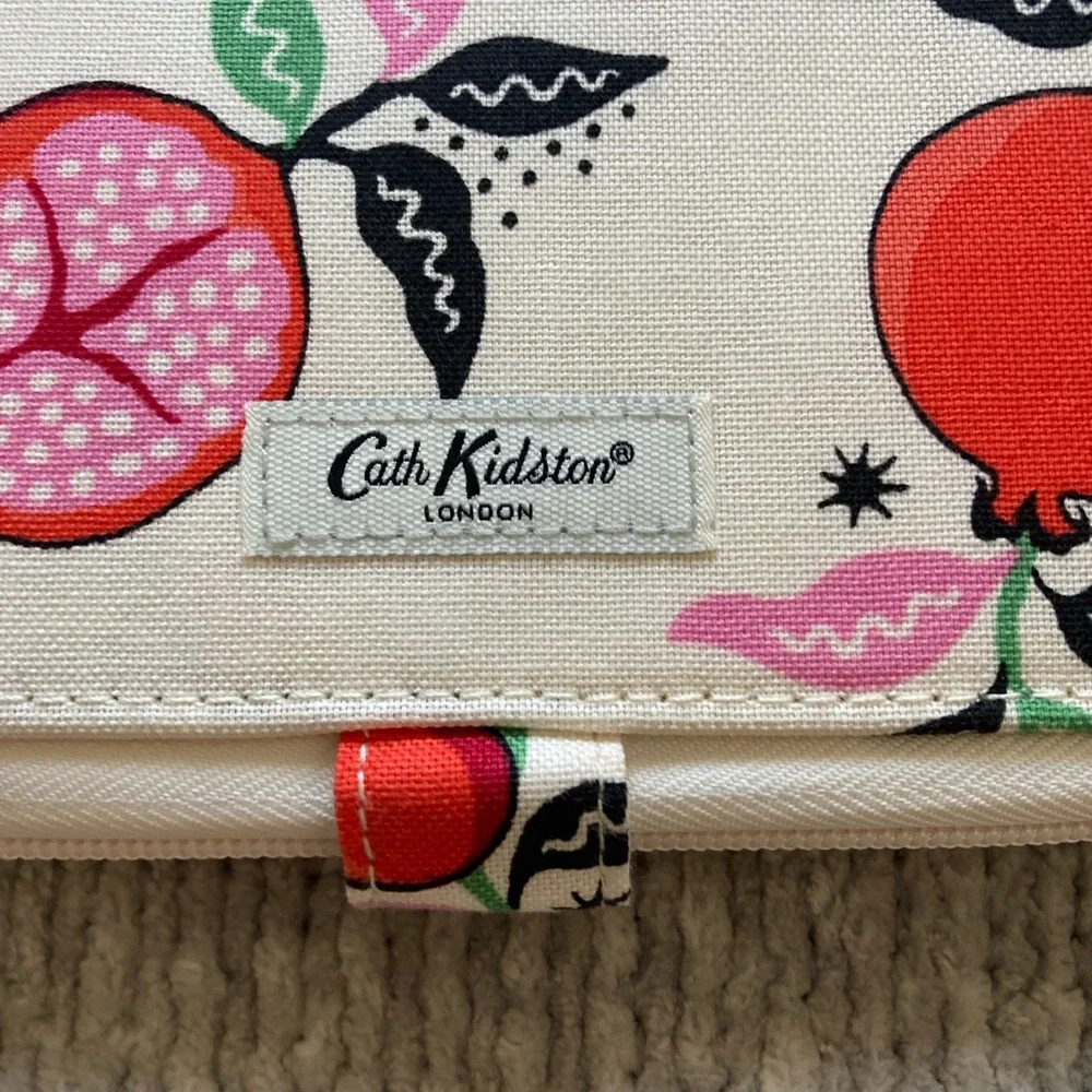 Cath Kidston Pomegranate The Everything Cross‎ Body Bag Cream